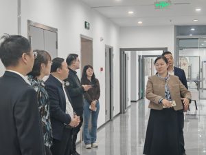 领导关怀丨崇川经济开发区及常州信息工程学院党委书记成建华，党委副书记、校长徐建俊等领导莅临我司参观